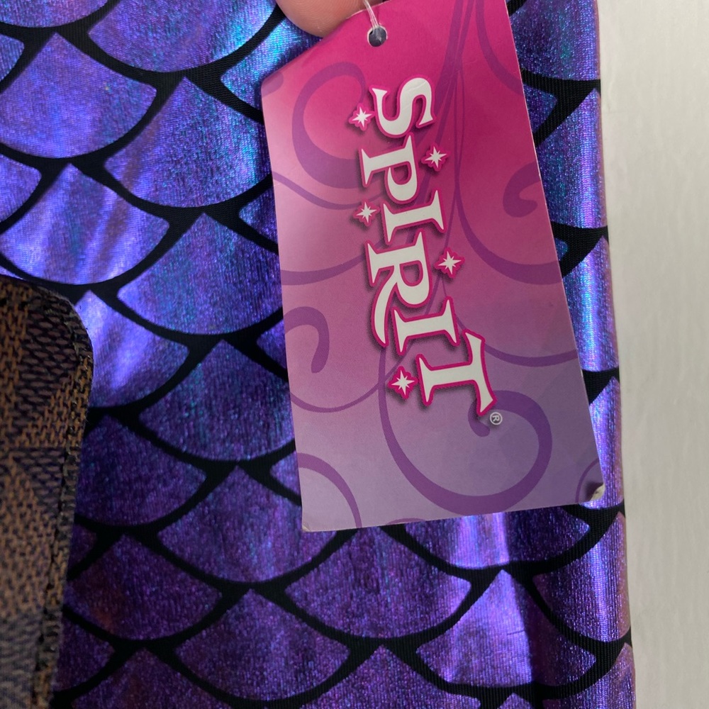 ✨ Mystical Mermaid Iridescent Leggings - Halloween and Festival Ready! ✨ - Picture 7 of 11
